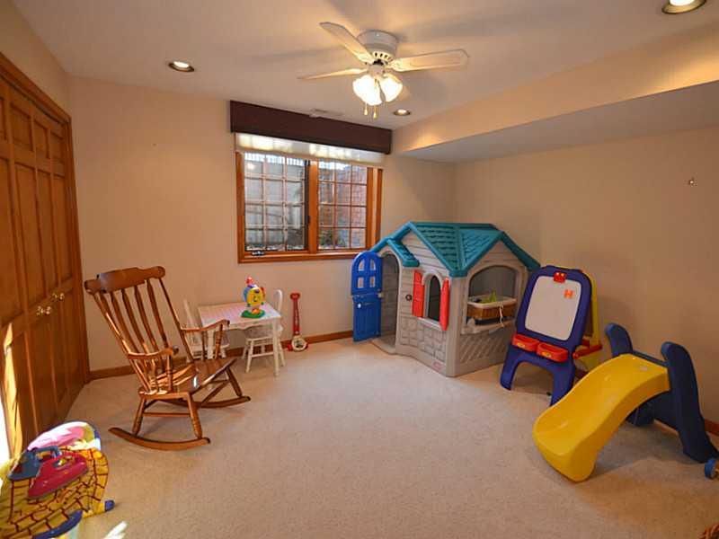 496 Rodeo Drive Indianapolis, IN 46217 - Photo 21 of 24 Gallery Image 21