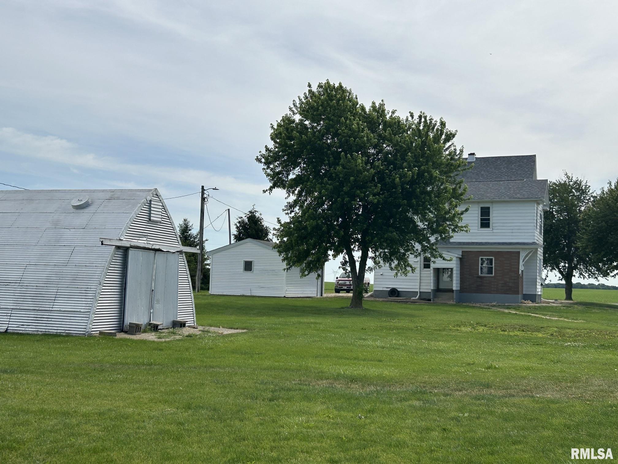 1439 Roby Road Mechanicsburg, IL 62545 - Photo 6 of 28
