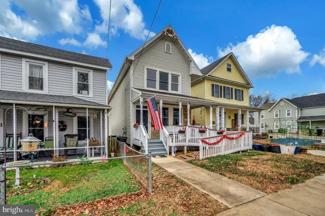 $725,000 | 1712 Washington Avenue, Fredericksburg, VA 22401