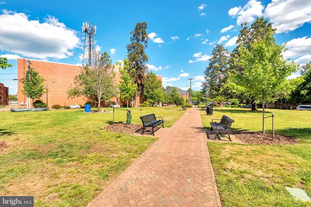 $725,000 | 1712 Washington Avenue, Fredericksburg, VA 22401