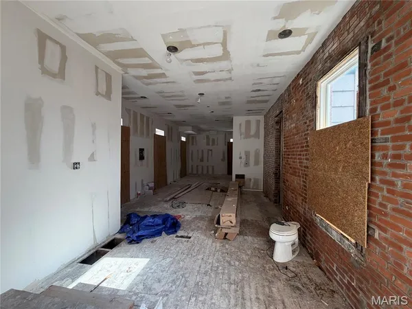 $250,000 | 713 Lami Street, St. Louis, MO 63104