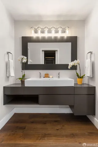 $1,599,000 | 2016 Pacific Avenue, Unit 201, San Francisco, CA 94109