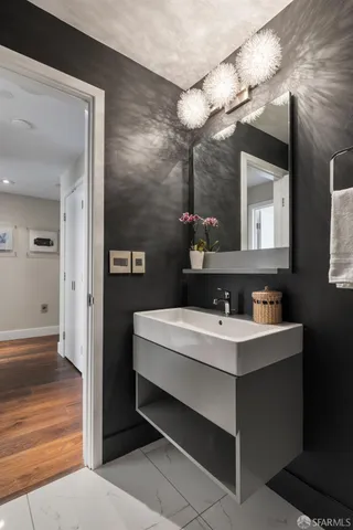 $1,599,000 | 2016 Pacific Avenue, Unit 201, San Francisco, CA 94109