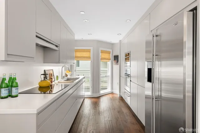 $1,599,000 | 2016 Pacific Avenue, Unit 201, San Francisco, CA 94109