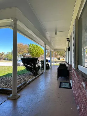 $1,295 | 1777 Highland Avenue, Unit B, Vero Beach, FL 32960