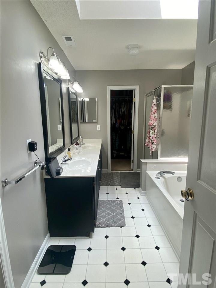 8816 Whitby Court Raleigh, NC 27615 - Photo 20 of 30 Gallery Image 20