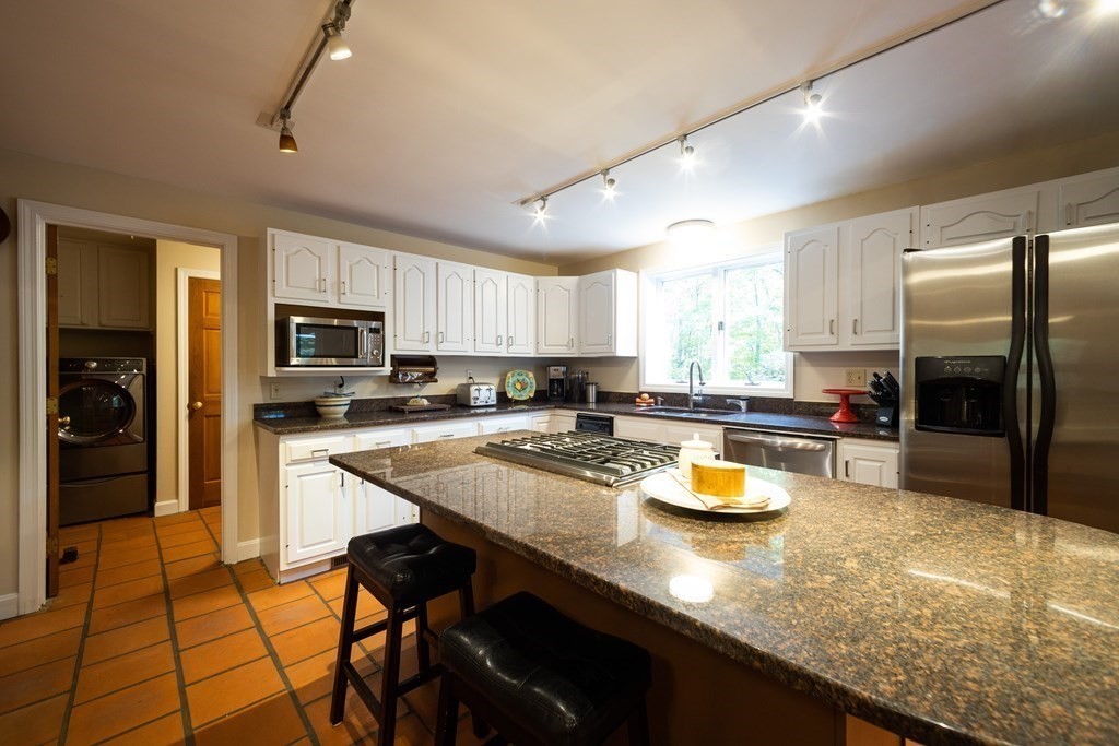 24 A Balmoral Road Boxford, MA 01921 - Photo 3 of 35