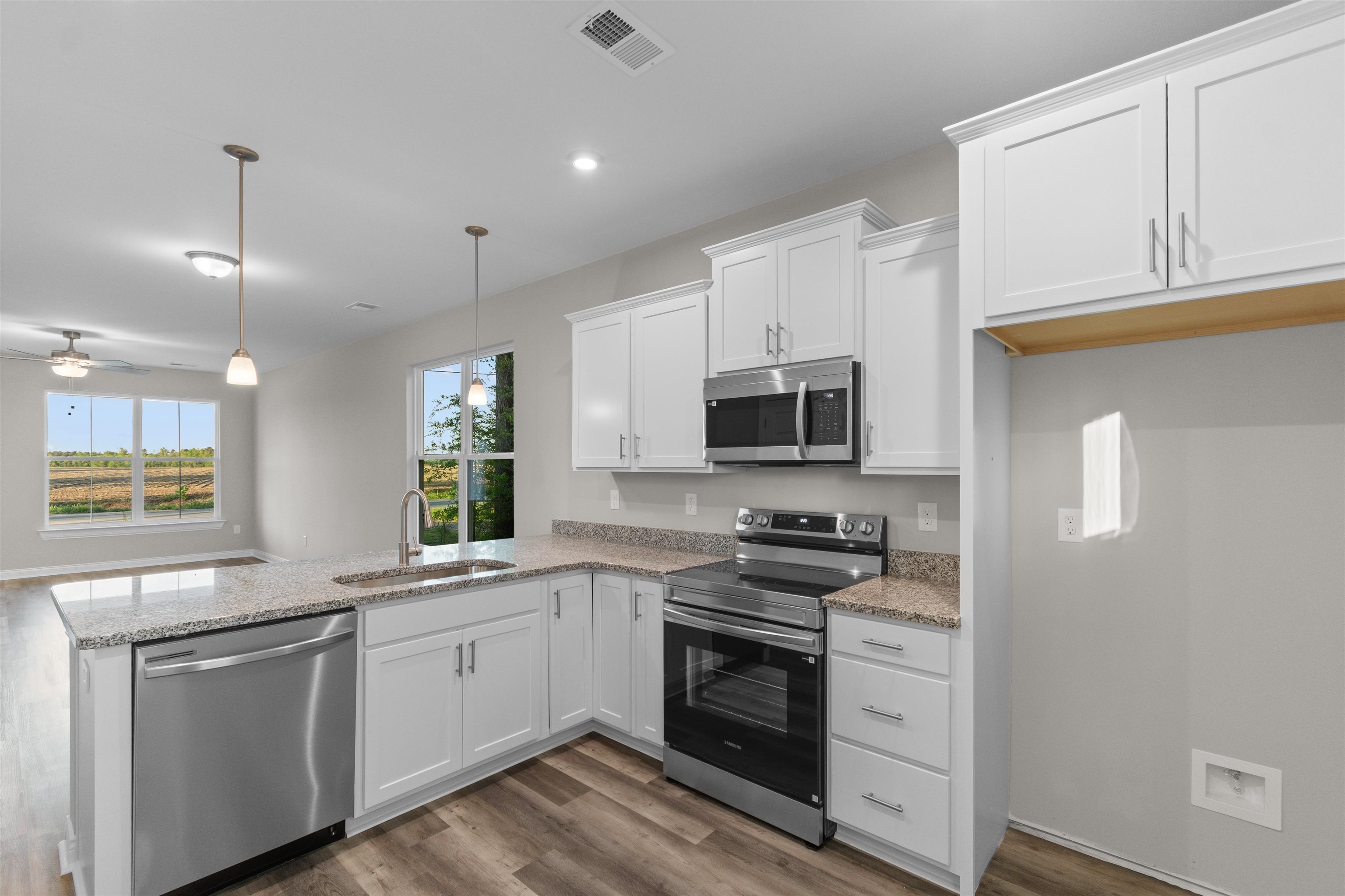 4170 Fairlane Road Loris, SC 29569 - Photo 4 of 42