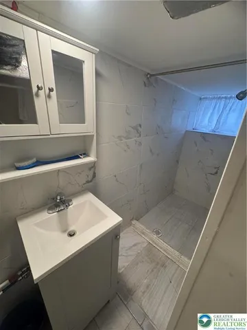 $2,350 | 535 West Green Street, Allentown, PA 18102