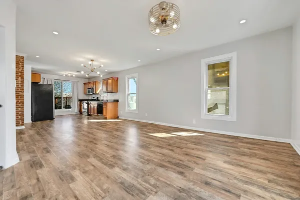 $2,900 | 30 Columbia Terrace, Unit 2, Edgewater, NJ 07020