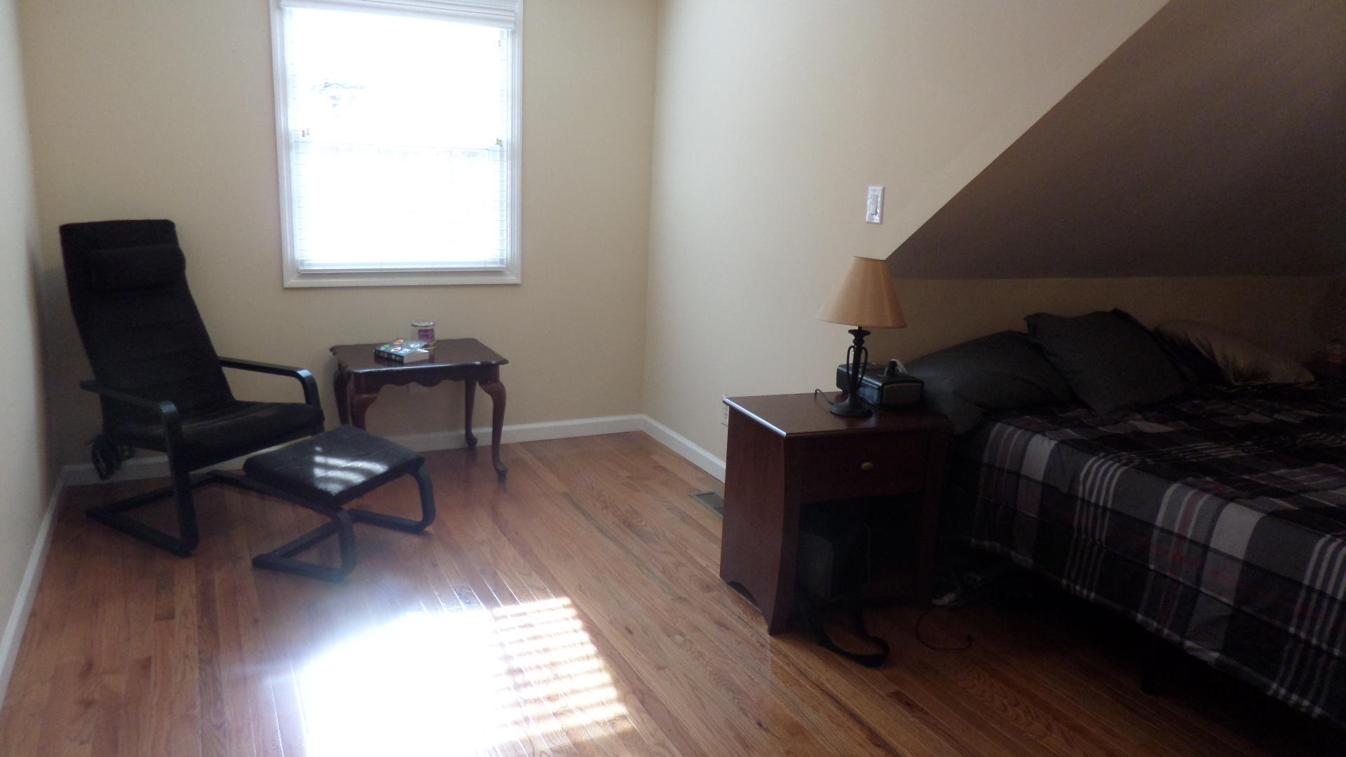 112 Wood Ridge Lane Oak Ridge, TN 37830 - Photo 11 of 37 Master Bedroom