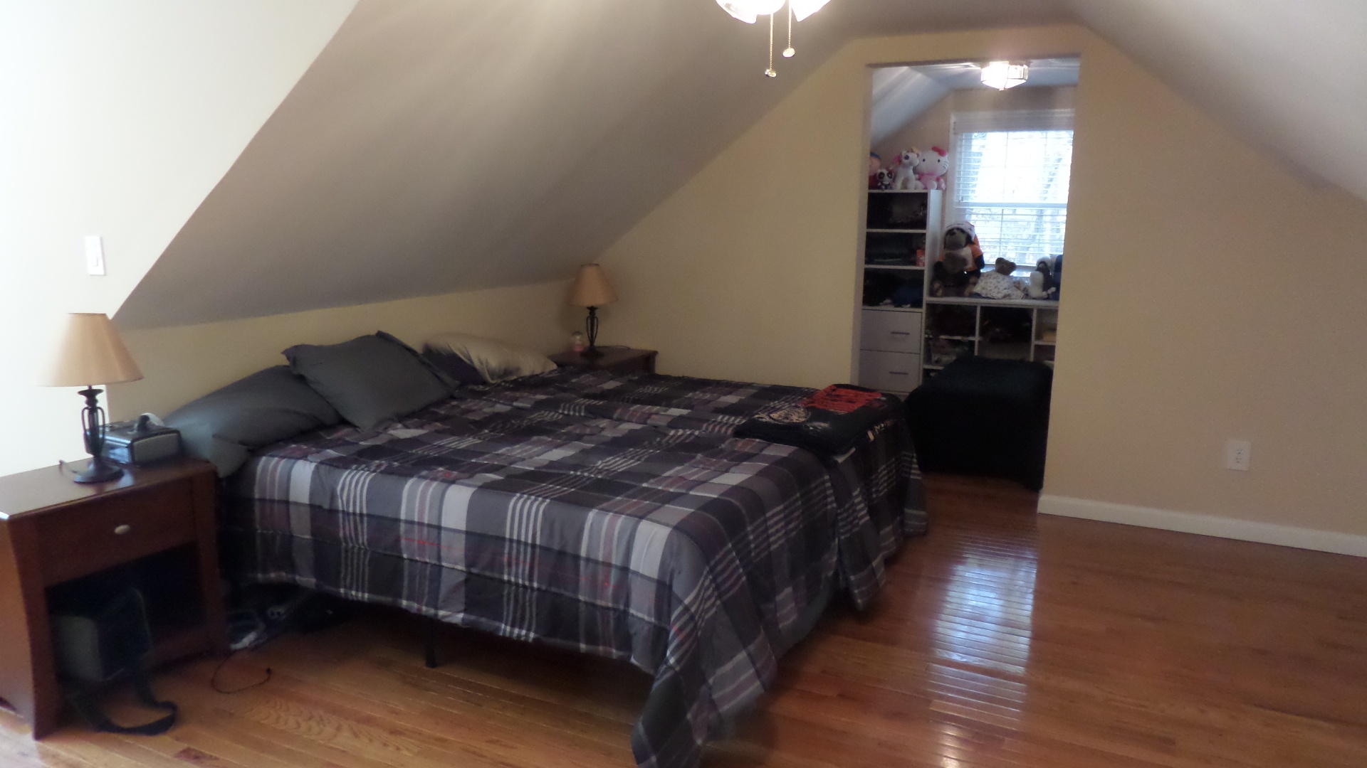 112 Wood Ridge Lane Oak Ridge, TN 37830 - Photo 12 of 37 Master Bedroom
