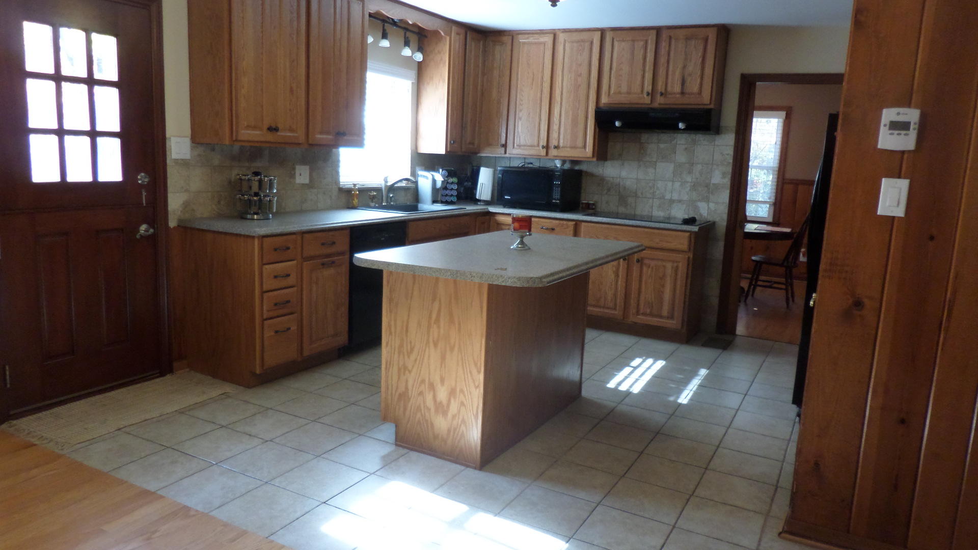 112 Wood Ridge Lane Oak Ridge, TN 37830 - Photo 3 of 37 Kitchen