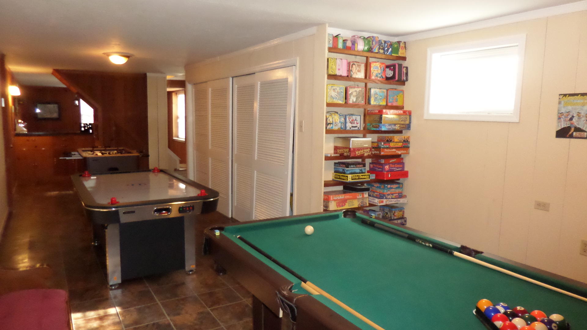 112 Wood Ridge Lane Oak Ridge, TN 37830 - Photo 33 of 37 Rec Room 1