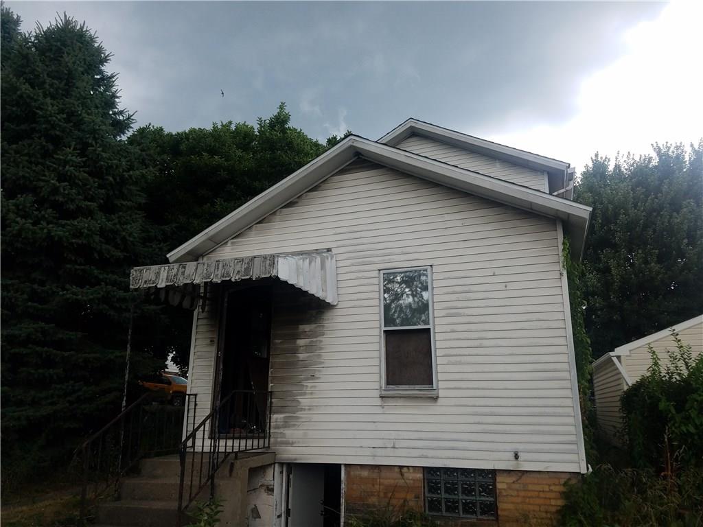 466 Sharon Way Rochester, PA 15074 - Photo 3 of 3