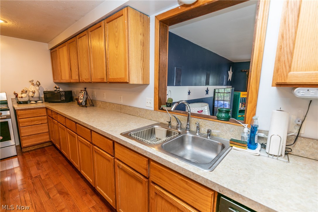 17804 Howe Road Strongsville, OH 44136 - Photo 16 of 35