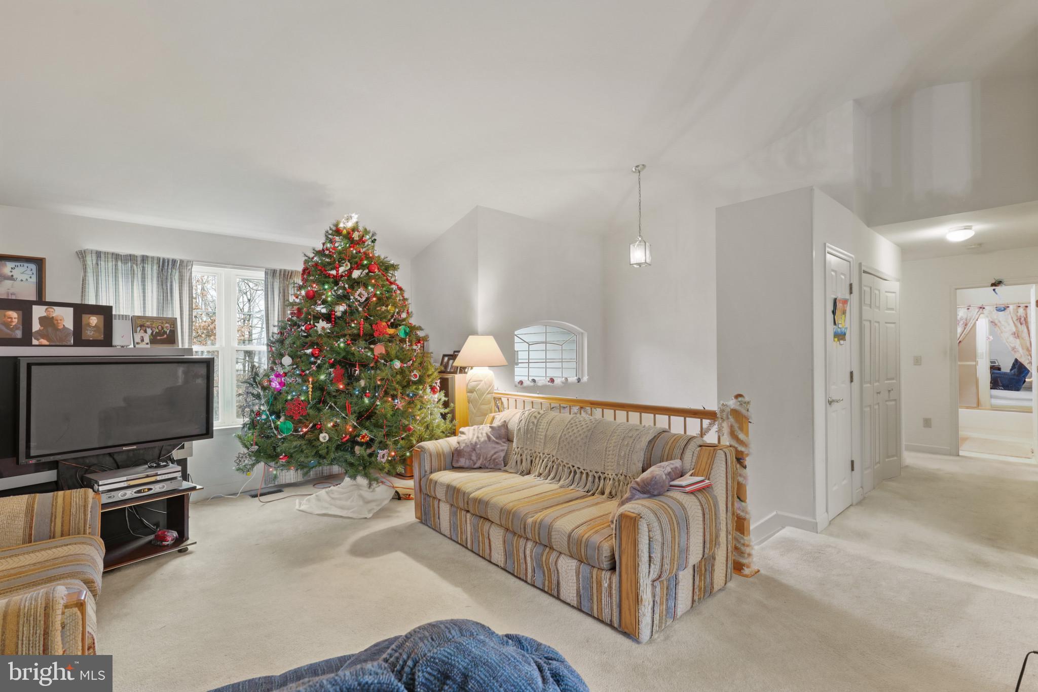 11410 Smiloff Road White Marsh, MD 21162 - Photo 12 of 64 Gallery Image 12