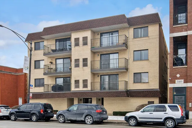 $260,000 | 5411 West Lawrence Avenue, Unit 3C, Chicago, IL 60630