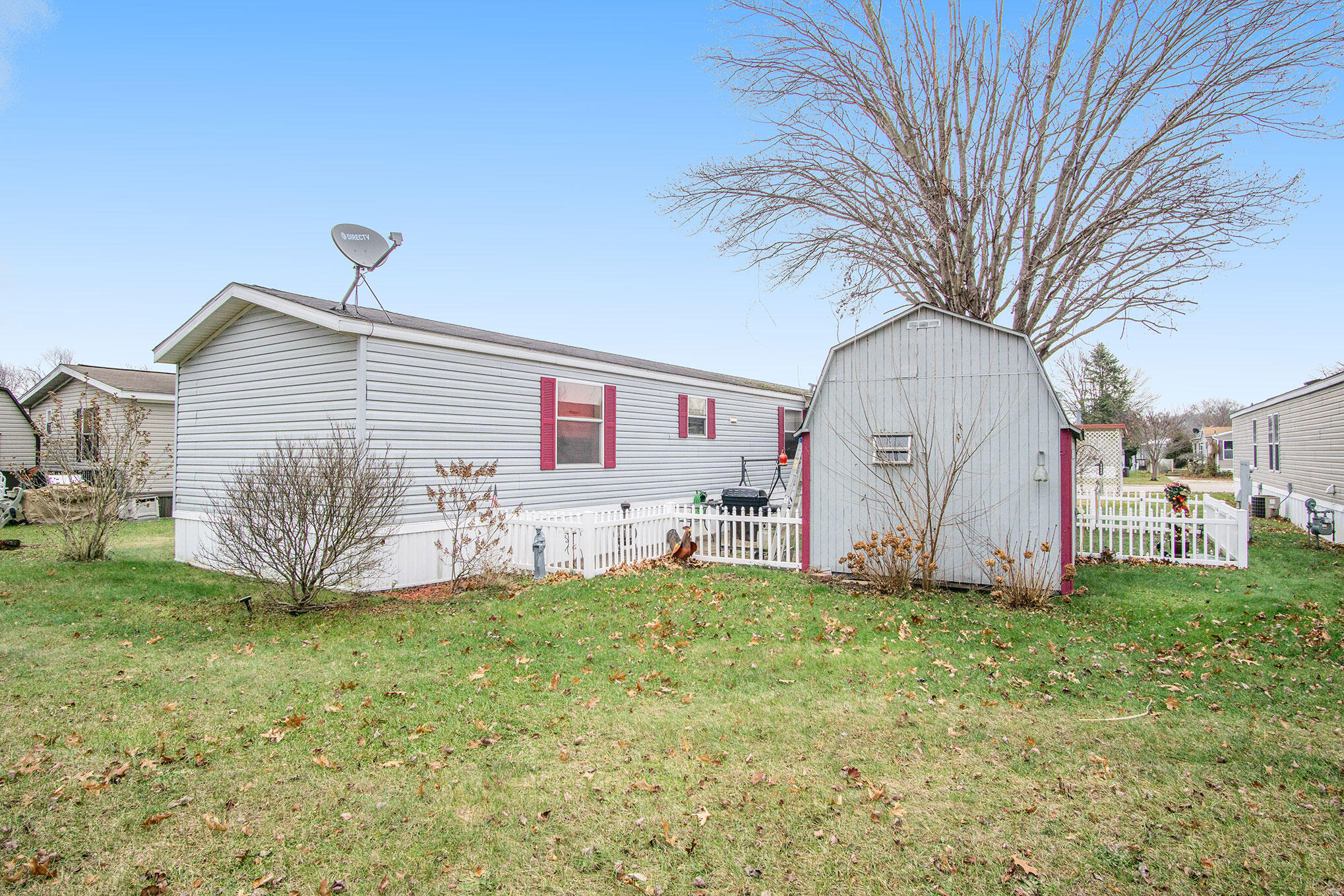 69205 Garver Road, Unit 5 Edwardsburg, MI 49112 - Photo 4 of 16 DSC00004