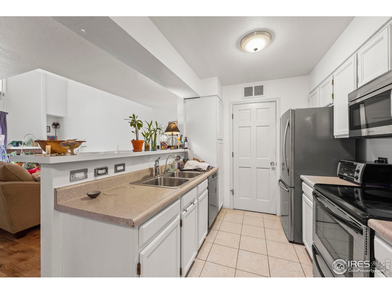 5086 Buckingham Road, Unit A Boulder, CO 80301 - Photo 7 of 20 Gallery Image 7