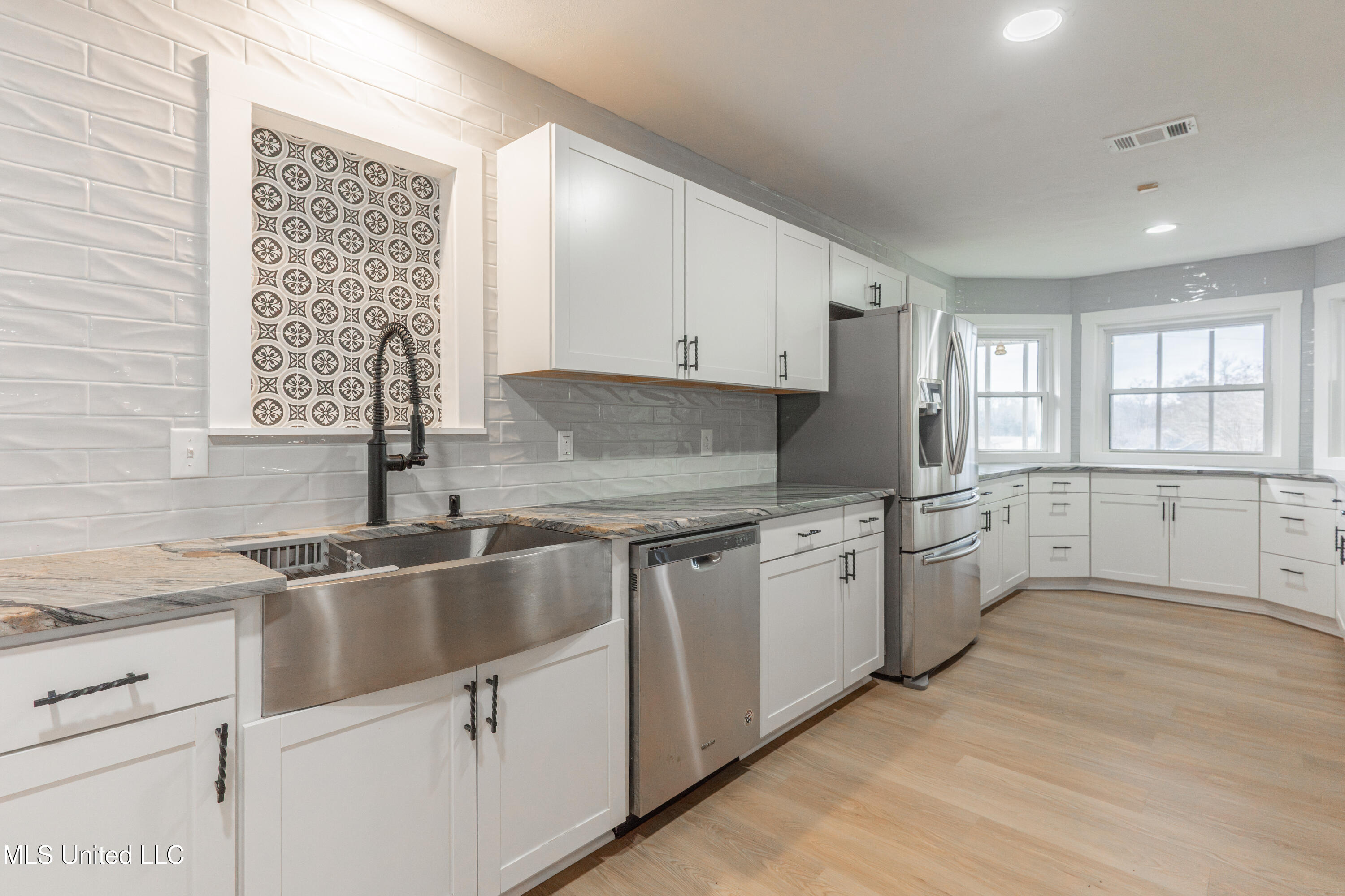 5285 Williamson Road Clinton, MS 39056 - Photo 24 of 103 24-Kitchen