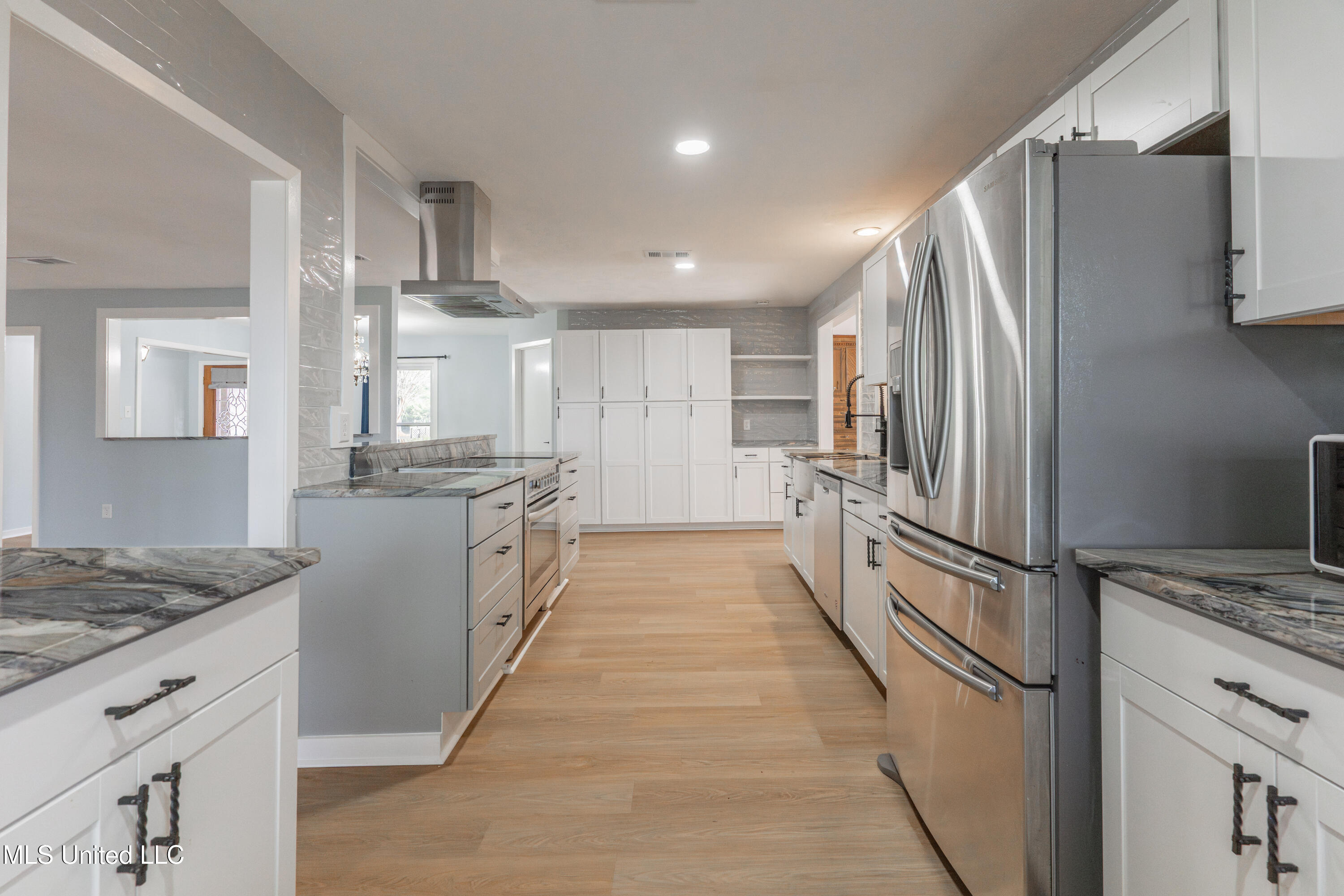 5285 Williamson Road Clinton, MS 39056 - Photo 29 of 103 29-Kitchen