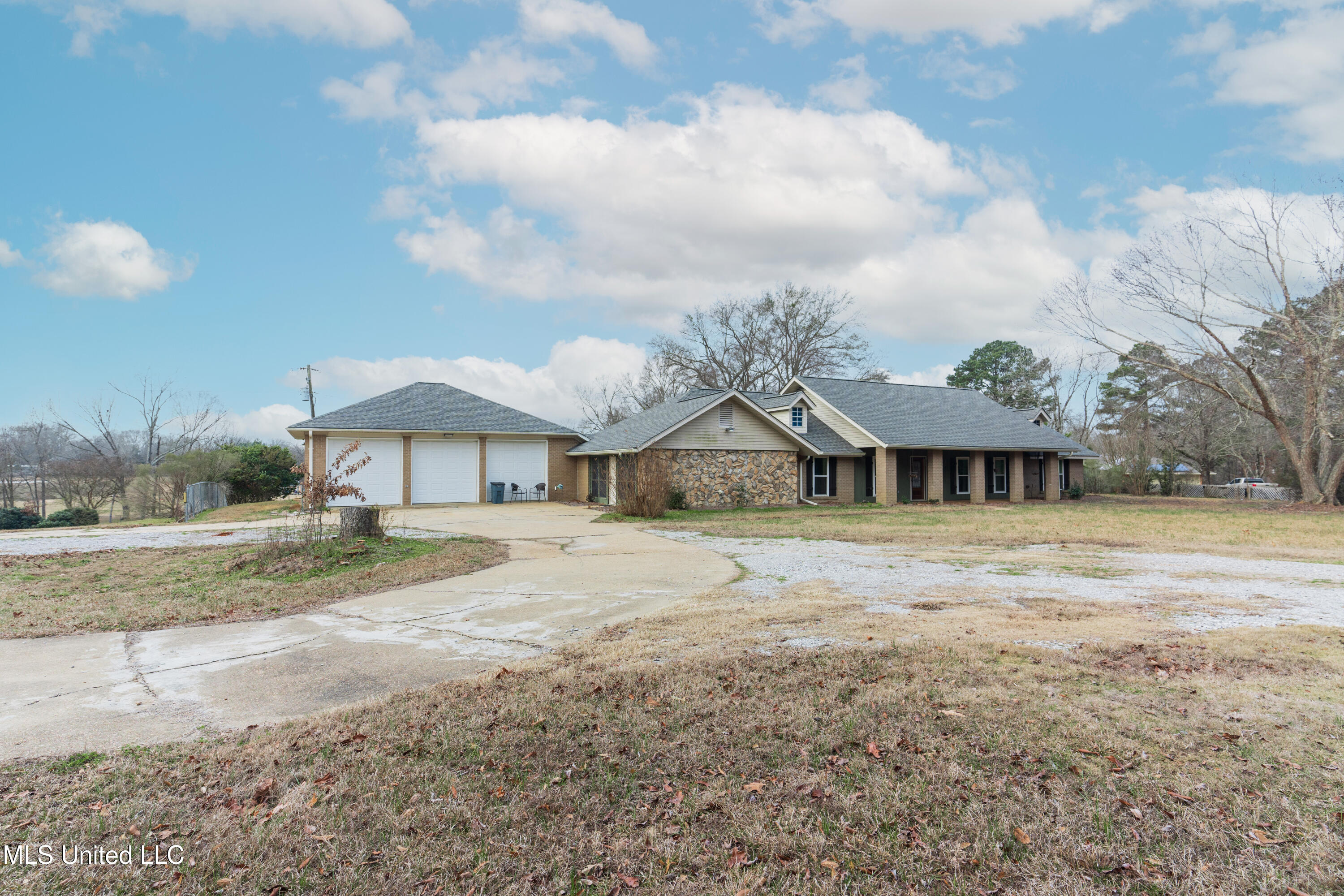 5285 Williamson Road Clinton, MS 39056 - Photo 4 of 103 4-Front