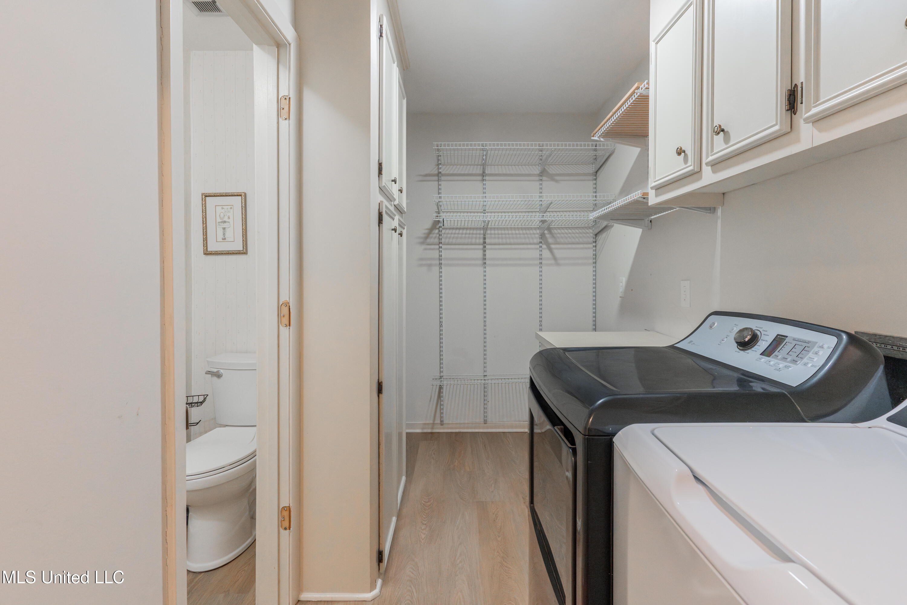 5285 Williamson Road Clinton, MS 39056 - Photo 47 of 103 47-LaundryRoom