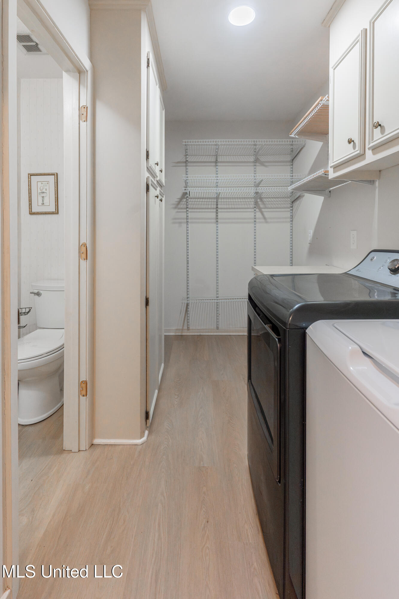 5285 Williamson Road Clinton, MS 39056 - Photo 48 of 103 48-LaundryRoom