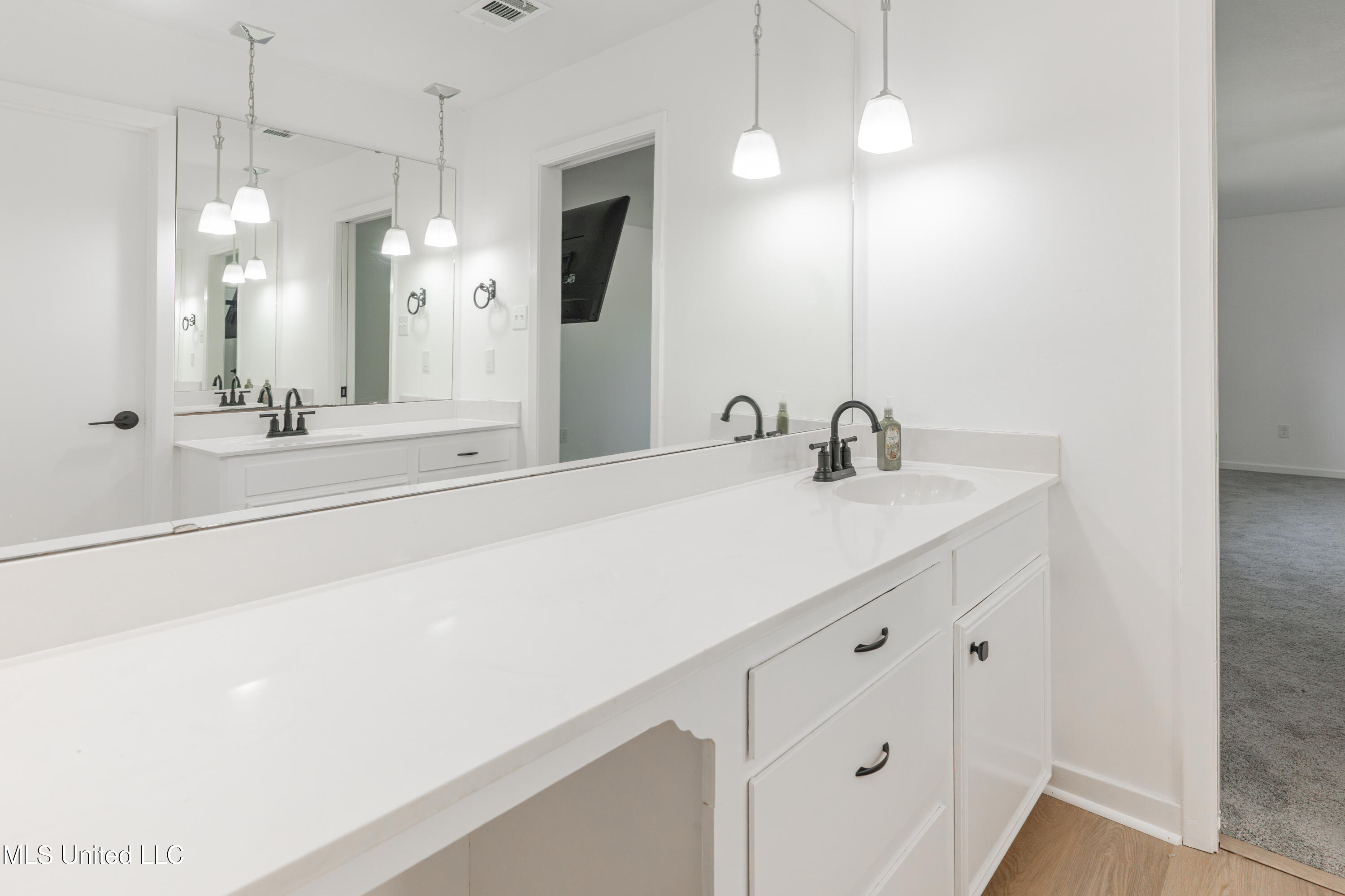 5285 Williamson Road Clinton, MS 39056 - Photo 58 of 103 58-PrimaryBathroom