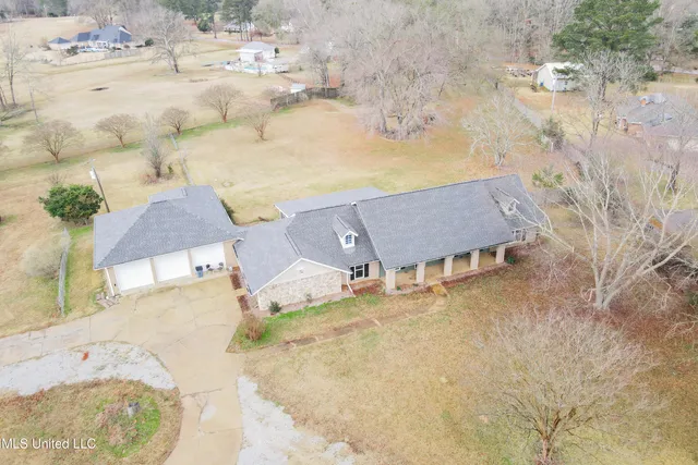 $419,900 | 5285 Williamson Road, Clinton, MS 39056