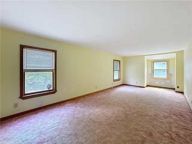 $525,000 | 82 Potter Hill Road, Westerly, RI 02891