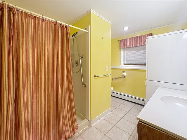 $525,000 | 82 Potter Hill Road, Westerly, RI 02891