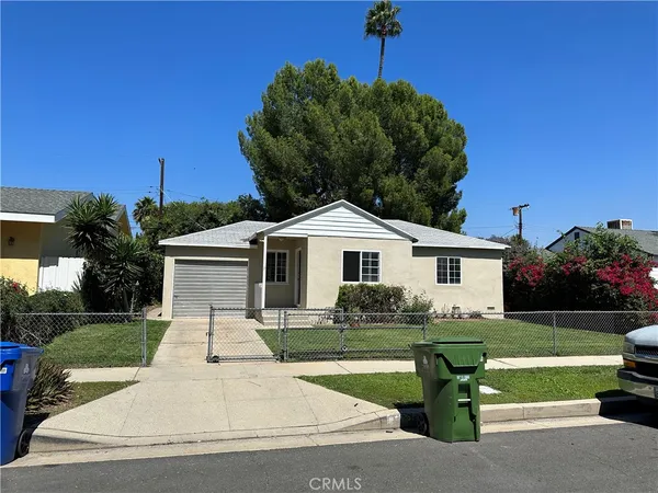 $3,550 | 17349 Tiara Street, Encino, CA 91316