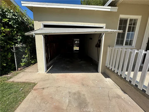 $3,550 | 17349 Tiara Street, Encino, CA 91316