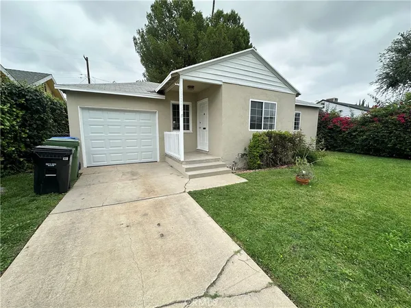 $3,550 | 17349 Tiara Street, Encino, CA 91316