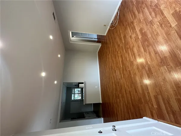 $3,550 | 17349 Tiara Street, Encino, CA 91316