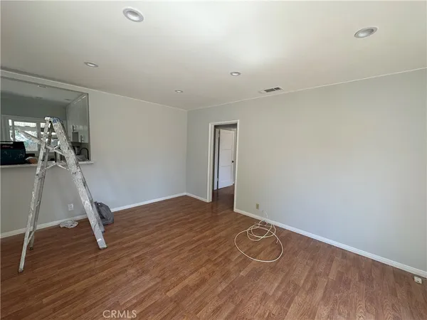 $3,550 | 17349 Tiara Street, Encino, CA 91316