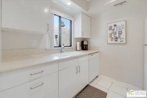 $299,000 | 1421 North Sunrise Way, Unit 34, Palm Springs, CA 92262