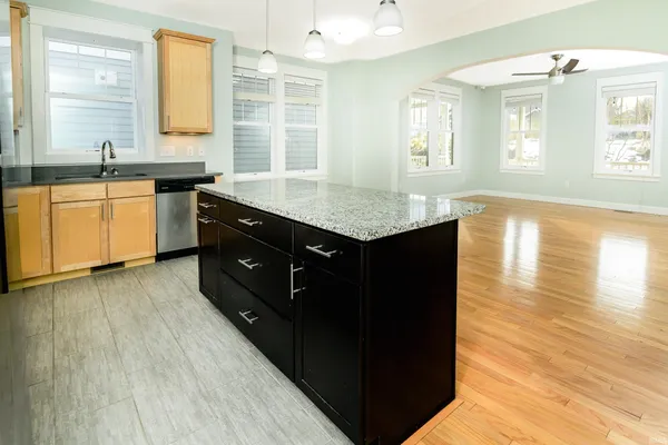 $2,600 | 819 South Morton Street, Bloomington, IN 47403