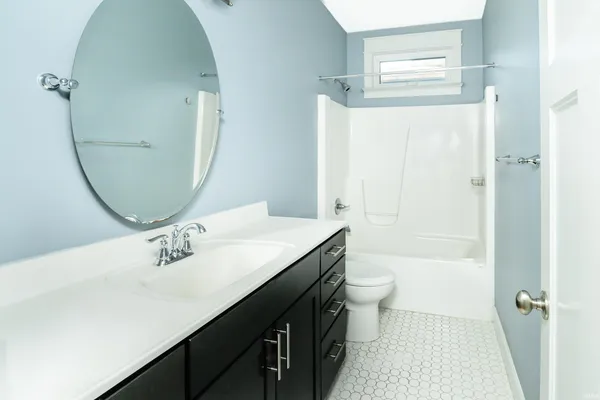 $2,600 | 819 South Morton Street, Bloomington, IN 47403