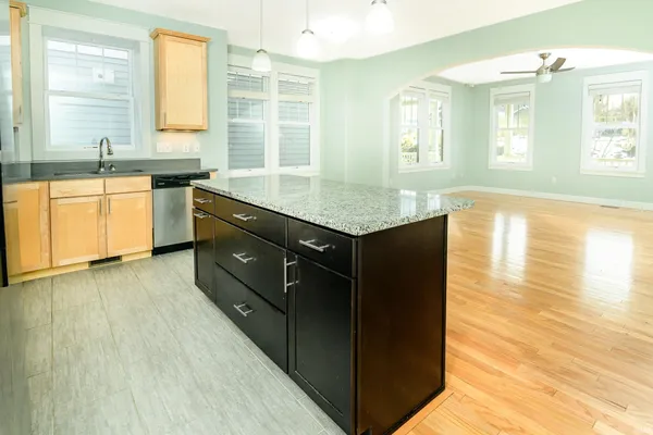 $2,600 | 819 South Morton Street, Bloomington, IN 47403