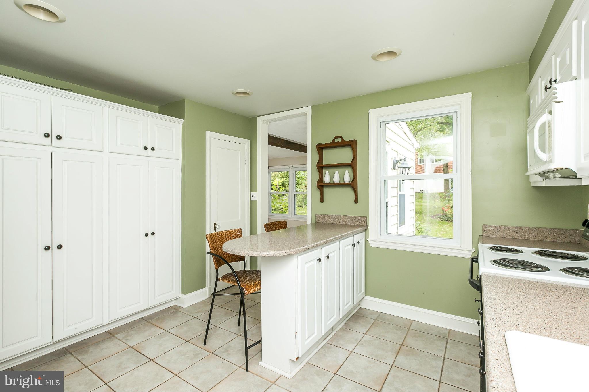 6706 Sherwood Road Baltimore, MD 21239 - Photo 10 of 19 Kitchen