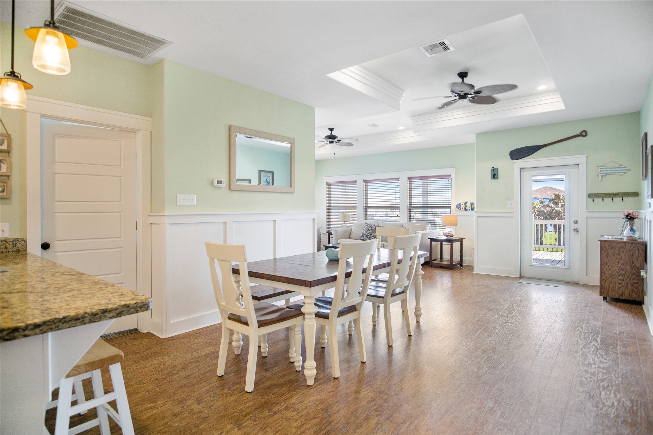 988 Gulf Road Crystal Beach, TX 77650 - Photo 14 of 36