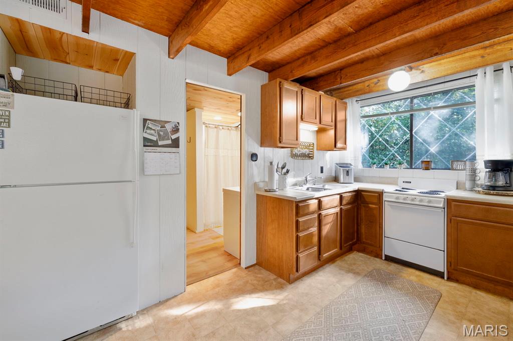 799 South Aspen Point Drive Innsbrook, MO 63390 - Photo 9 of 23