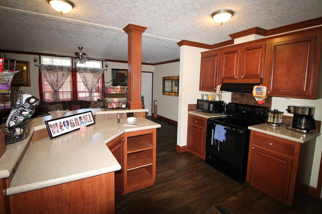 4268 White Water Road Valdosta, GA 31601 - Photo 10 of 30 Gallery Image 10