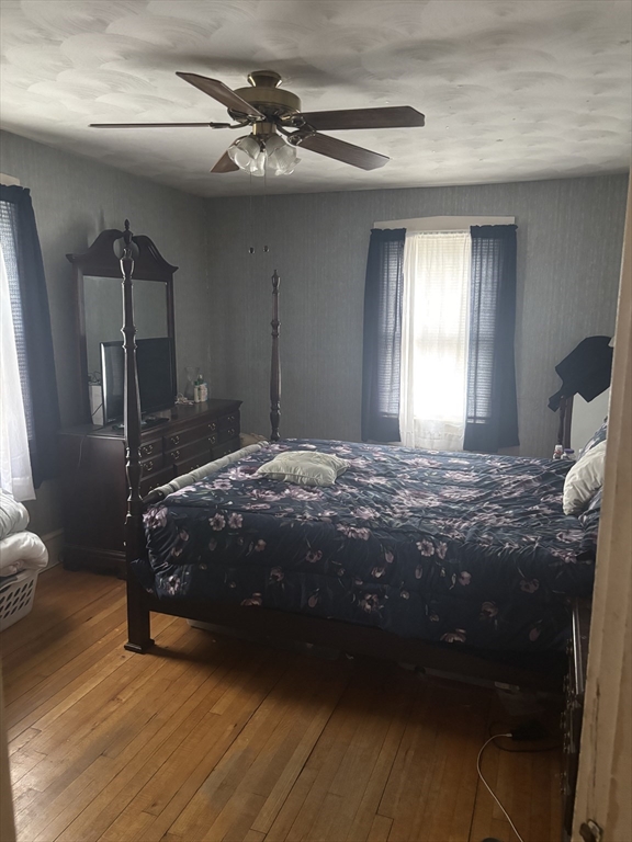 47 Hartford Terrace Springfield, MA 01118 - Photo 17 of 18