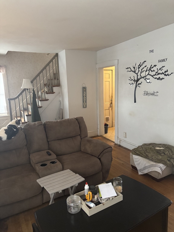 47 Hartford Terrace Springfield, MA 01118 - Photo 6 of 18