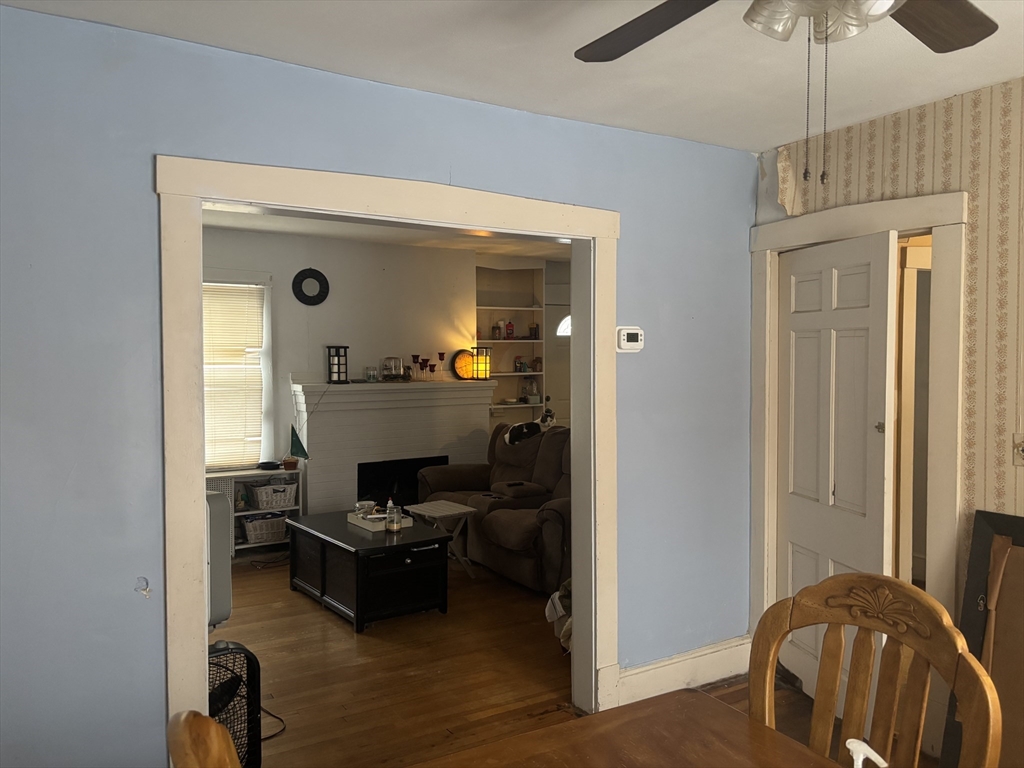 47 Hartford Terrace Springfield, MA 01118 - Photo 8 of 18