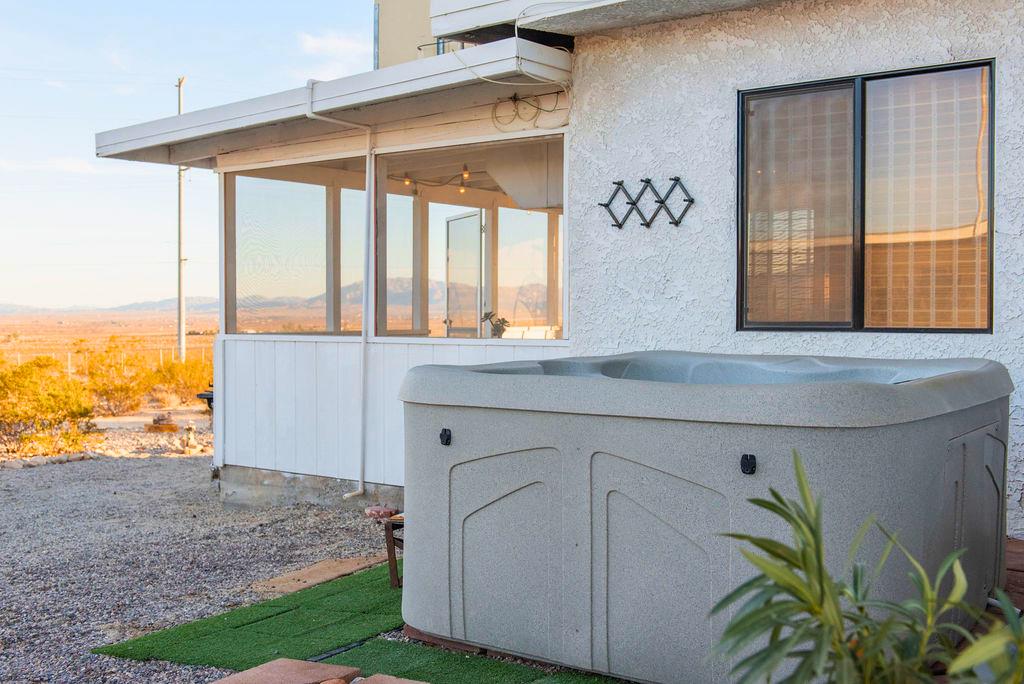 1195 Canyon Road Twentynine Palms, CA 92277 - Photo 4 of 25 a view of a house with a front door